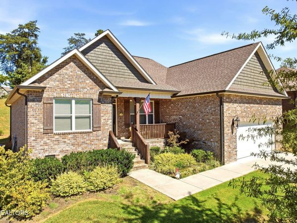 169 Dynasty Drive, Lenoir City, TN 37771