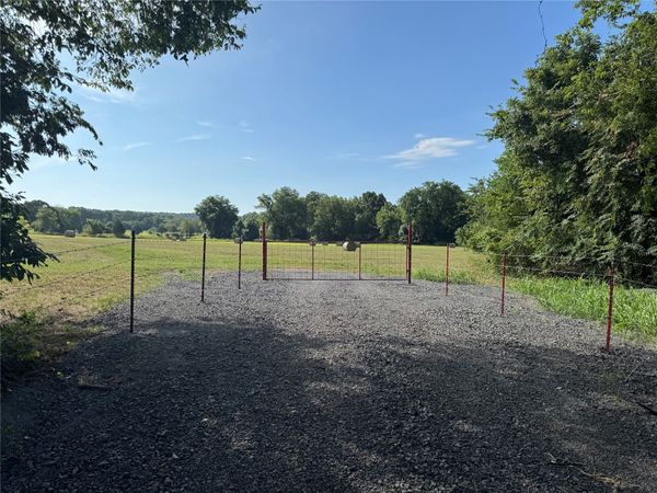 Hwy 62 , Tahlequah, OK 74464