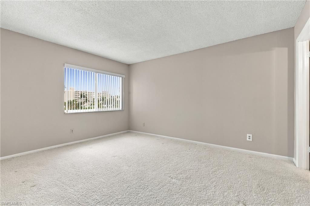 3410 Gulf Shore Blvd N, Unit 304, Naples, FL 34103 Photo