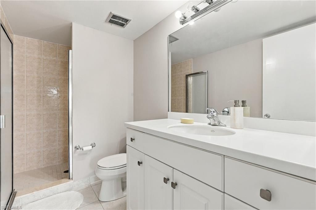 3410 Gulf Shore Blvd N, Unit 304, Naples, FL 34103 Photo