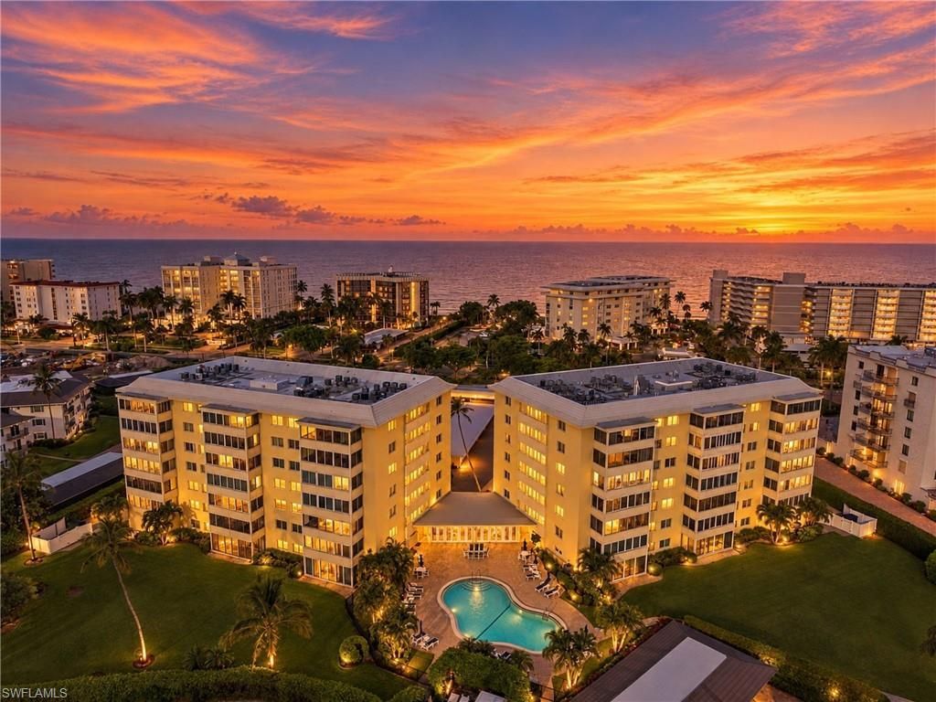 3410 Gulf Shore Blvd N, Unit 304, Naples, FL 34103 Photo