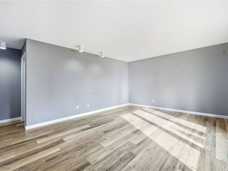 21600 Oak Bark Trail, Strongsville, OH 44149 Photo 16