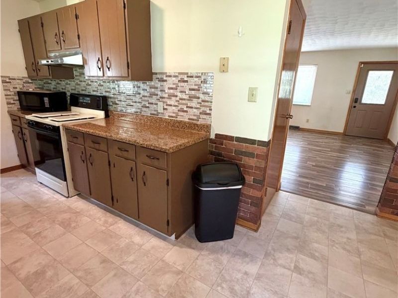 5711 Fairdale Drive, Cambridge, OH 43725 Photo 13