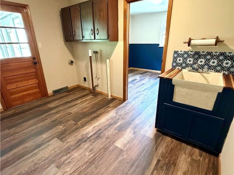 5711 Fairdale Drive, Cambridge, OH 43725 Photo 16