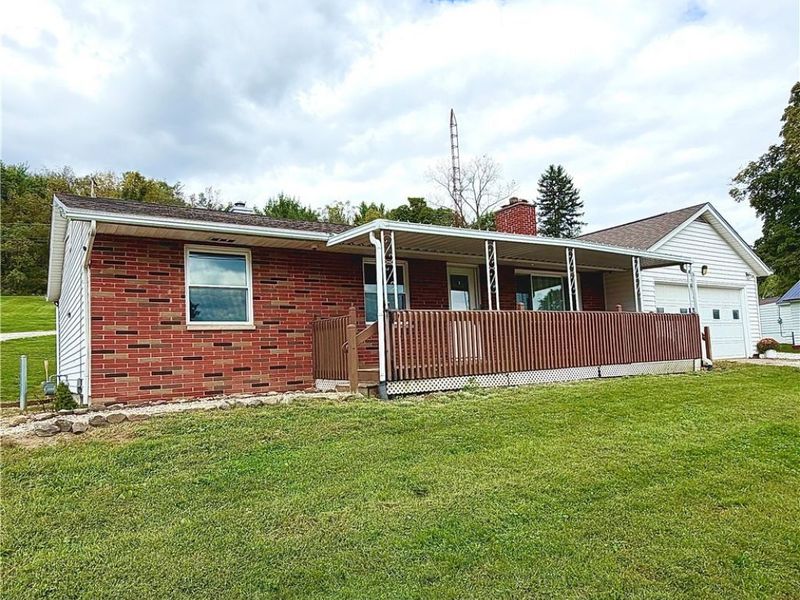 5711 Fairdale Drive, Cambridge, OH 43725 Photo 2