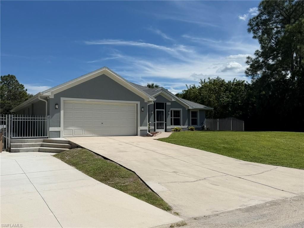 702 Calvin Ave, Lehigh Acres, FL 33972 Photo