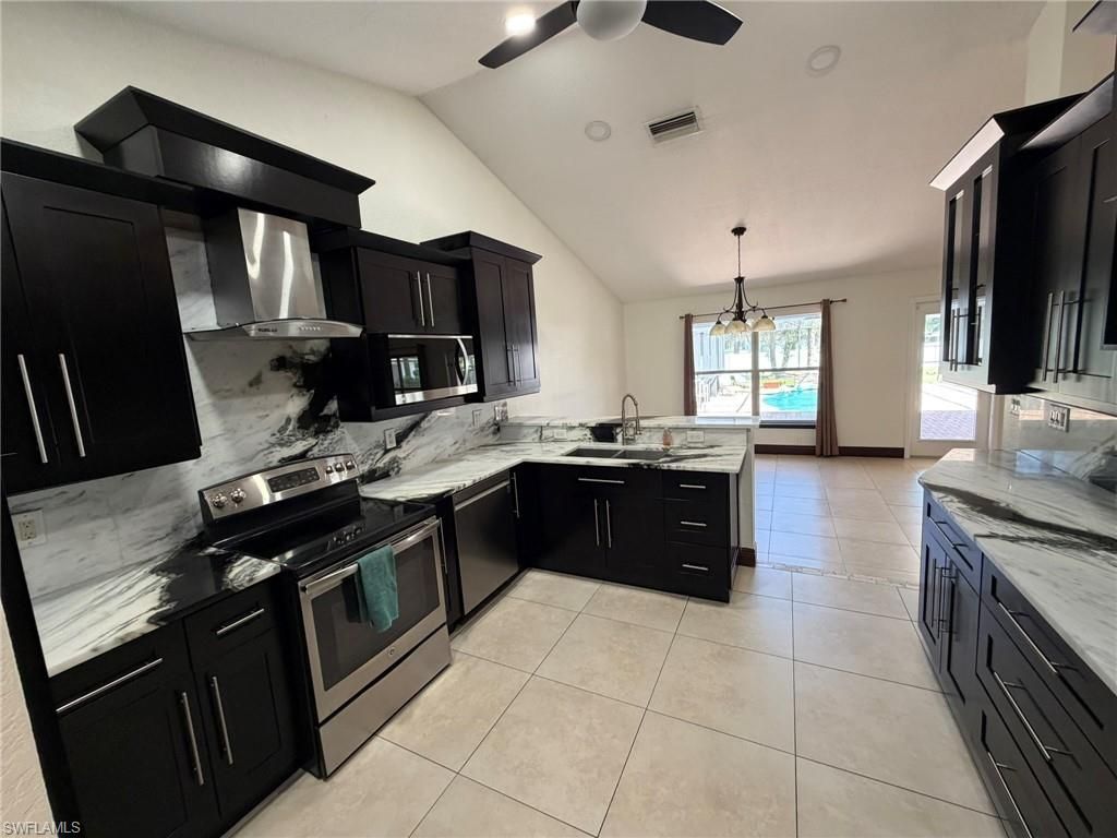 702 Calvin Ave, Lehigh Acres, FL 33972 Photo