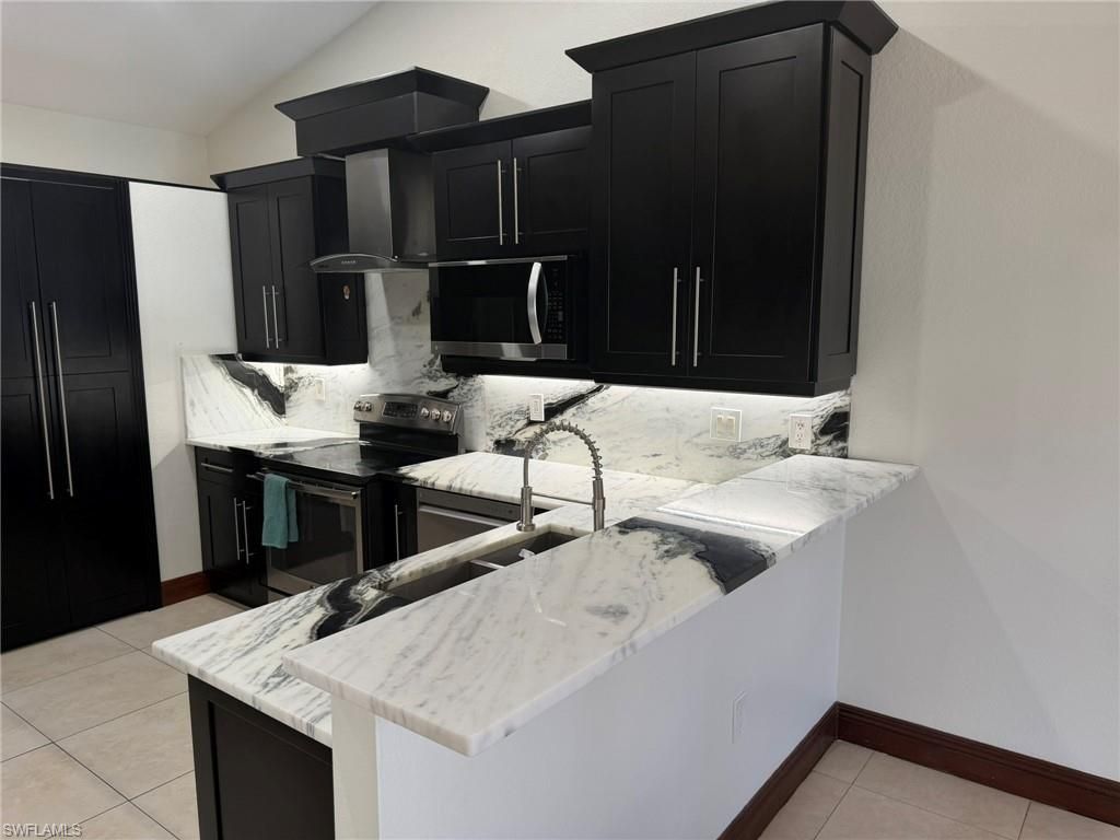 702 Calvin Ave, Lehigh Acres, FL 33972 Photo
