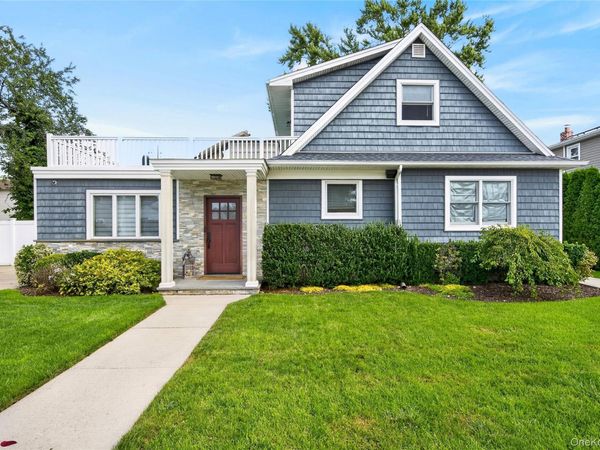 120 Evelyn Avenue, Westbury, NY 11590