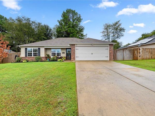 3497 Vanleer Avenue , Springdale, AR 72764