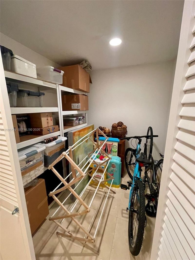 201 Crandon Blvd , Unit 1235, Key Biscayne, FL 33149 Photo