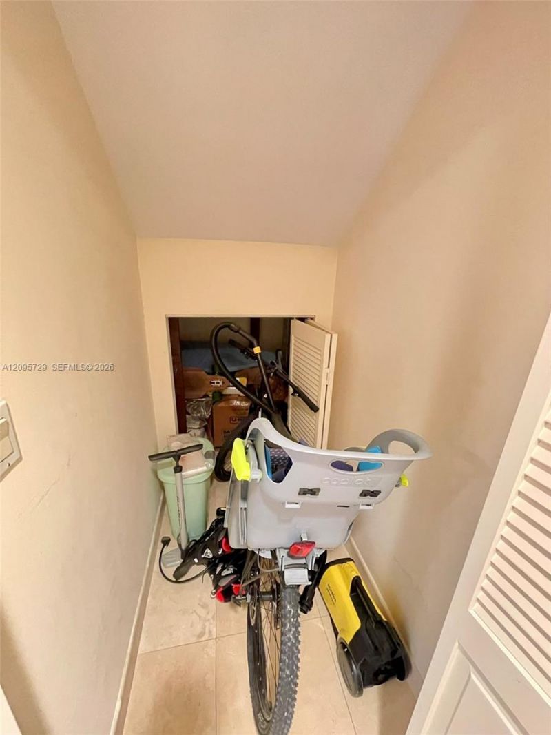 201 Crandon Blvd , Unit 1235, Key Biscayne, FL 33149 Photo