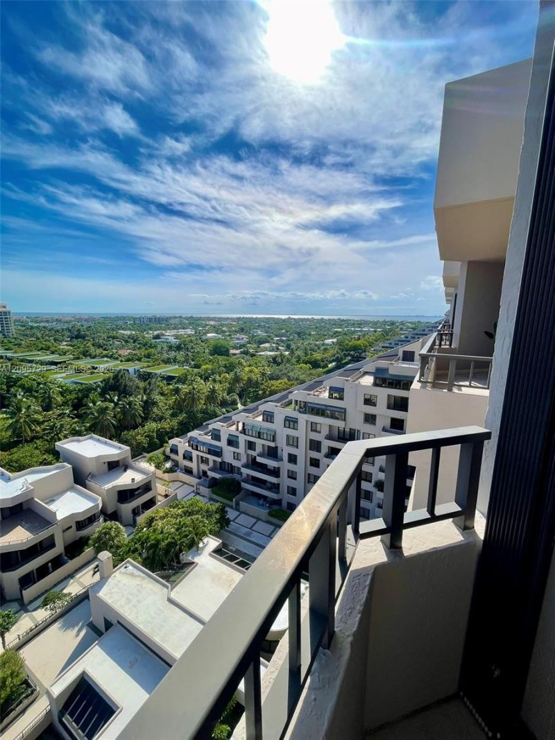 201 Crandon Blvd , Unit 1235, Key Biscayne, FL 33149 Photo