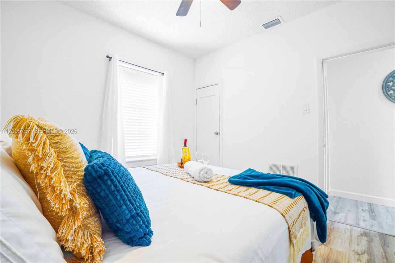 550 NW 43rd Pl, Miami, FL 33126 Photo