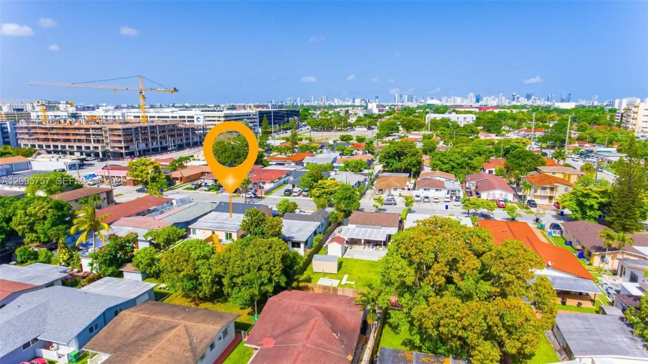 550 NW 43rd Pl, Miami, FL 33126 Photo