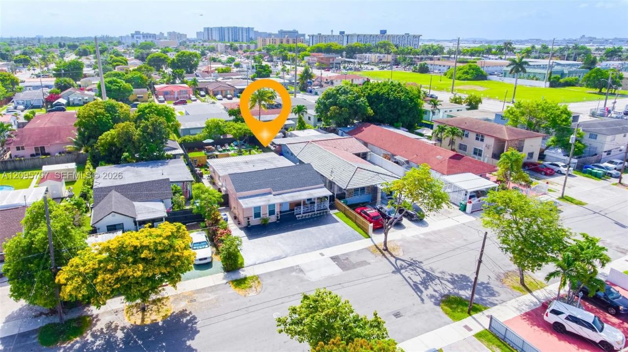 550 NW 43rd Pl, Miami, FL 33126 Photo