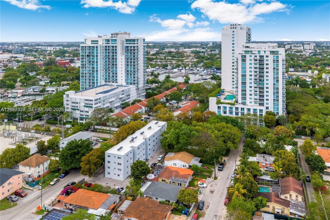 1901 NW S River Dr , Unit 30C, Miami, FL 33125 Photo