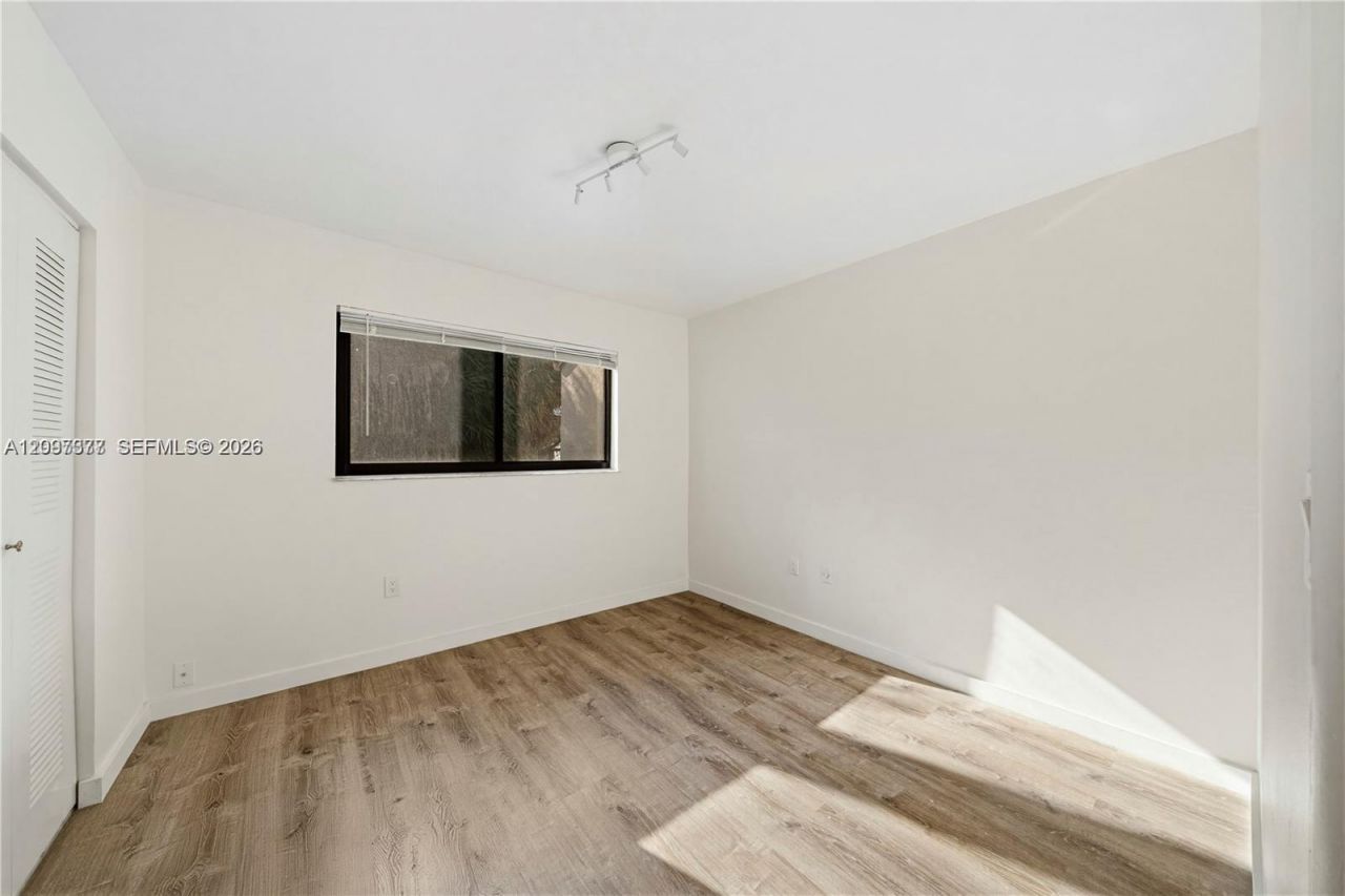 1901 NW S River Dr , Unit 30C, Miami, FL 33125 Photo