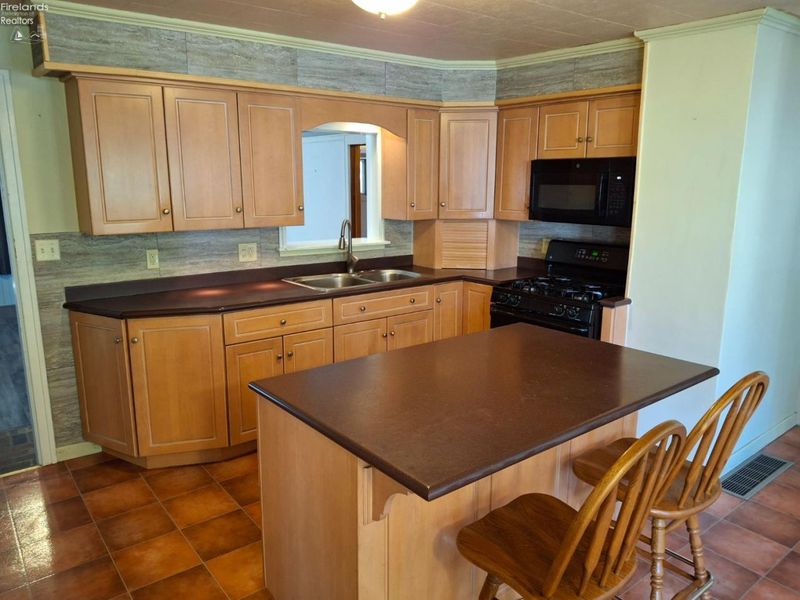 37 Maple Street, Norwalk, OH 44857 Photo 8