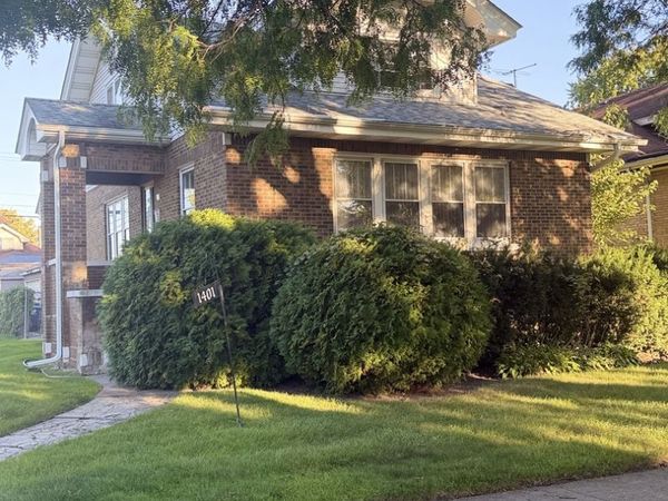 1401 S 11th Avenue , Maywood, IL 60153