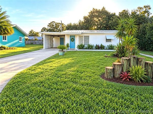 1621 NE Maureen Court NE, Jensen Beach, FL 34957