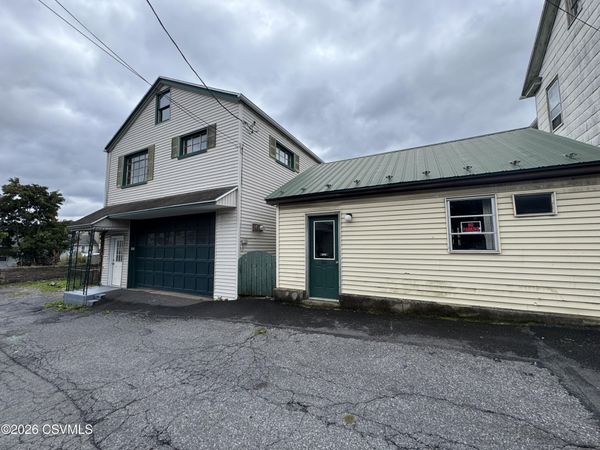850 W WOOD Street , Coal Township, PA 17866