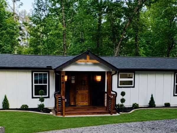 2363 Hi Roc Circle NE, Conyers, GA 30012
