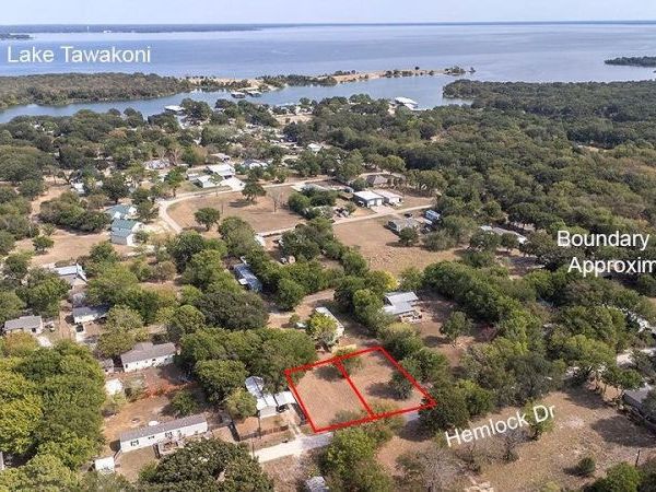 1012 Hemlock Drive , West Tawakoni, TX 75474