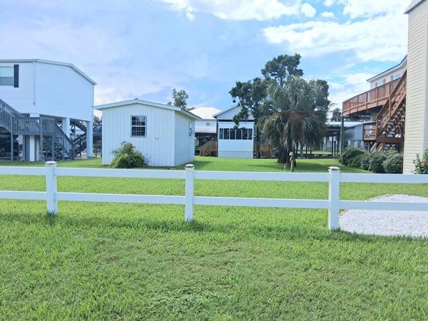 111 SE 903rd Ave, Suwannee, FL 32692