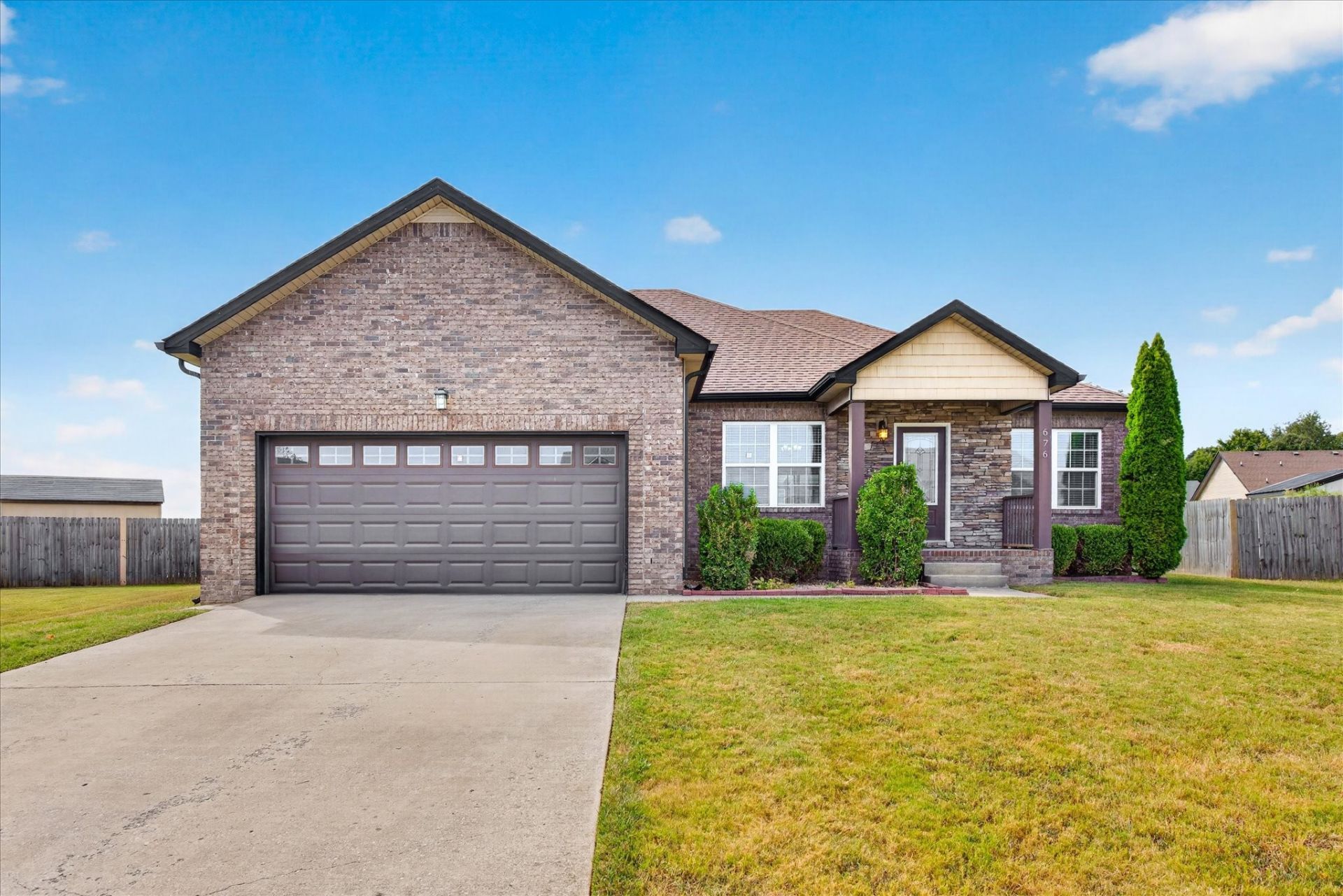 676 Crestone Court, Clarksville, TN 37042 Main Photo