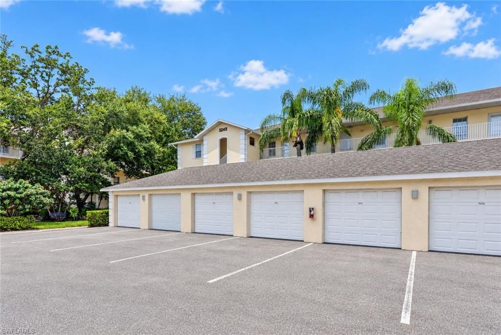 3245 Cypress Glen Way, Unit 518, Naples, FL 34109 Photo