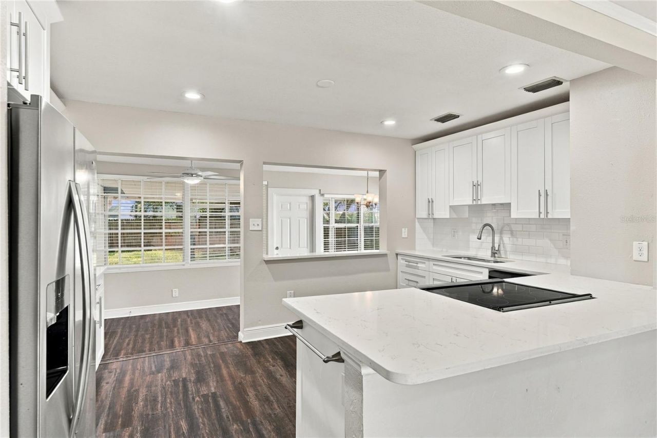 3184 11th Avenue N, Saint Petersburg, FL 33713 Photo