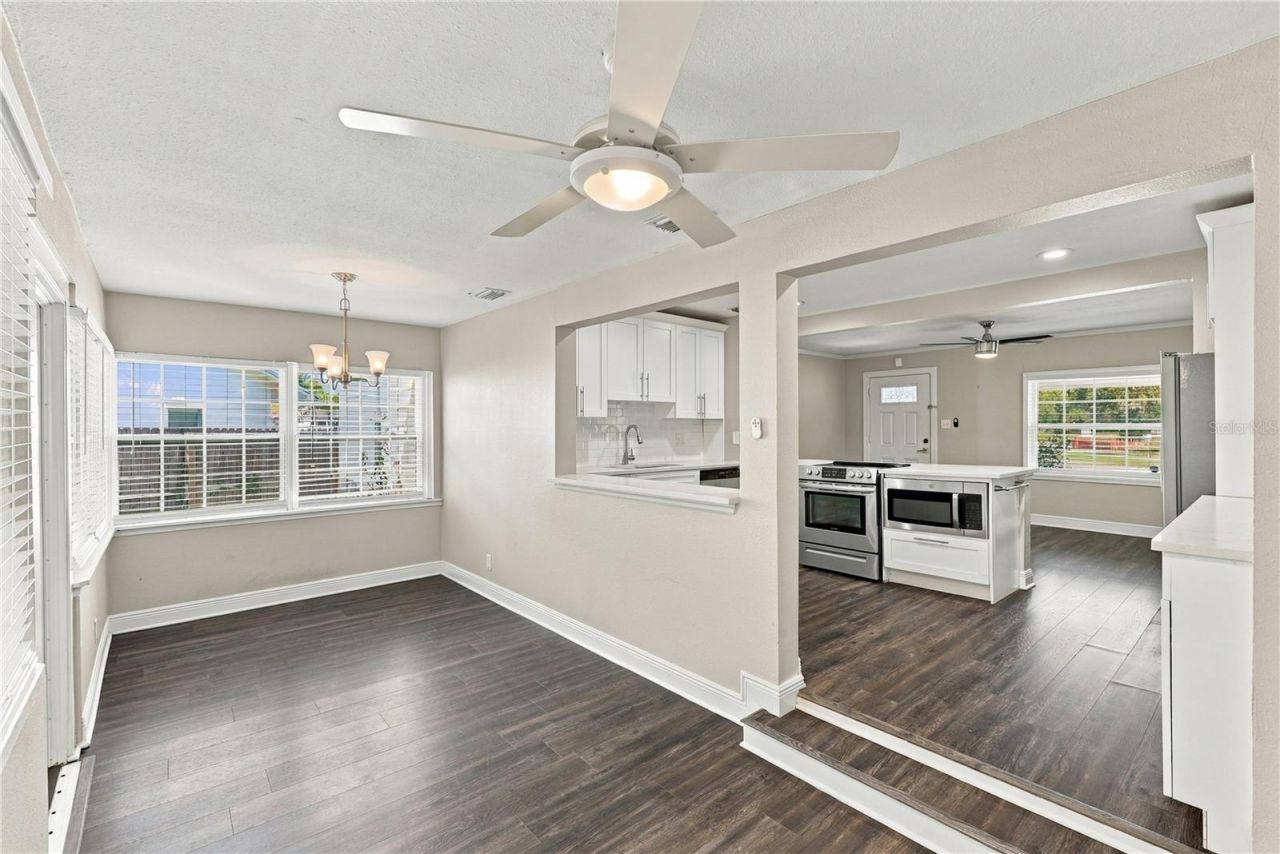3184 11th Avenue N, Saint Petersburg, FL 33713 Photo