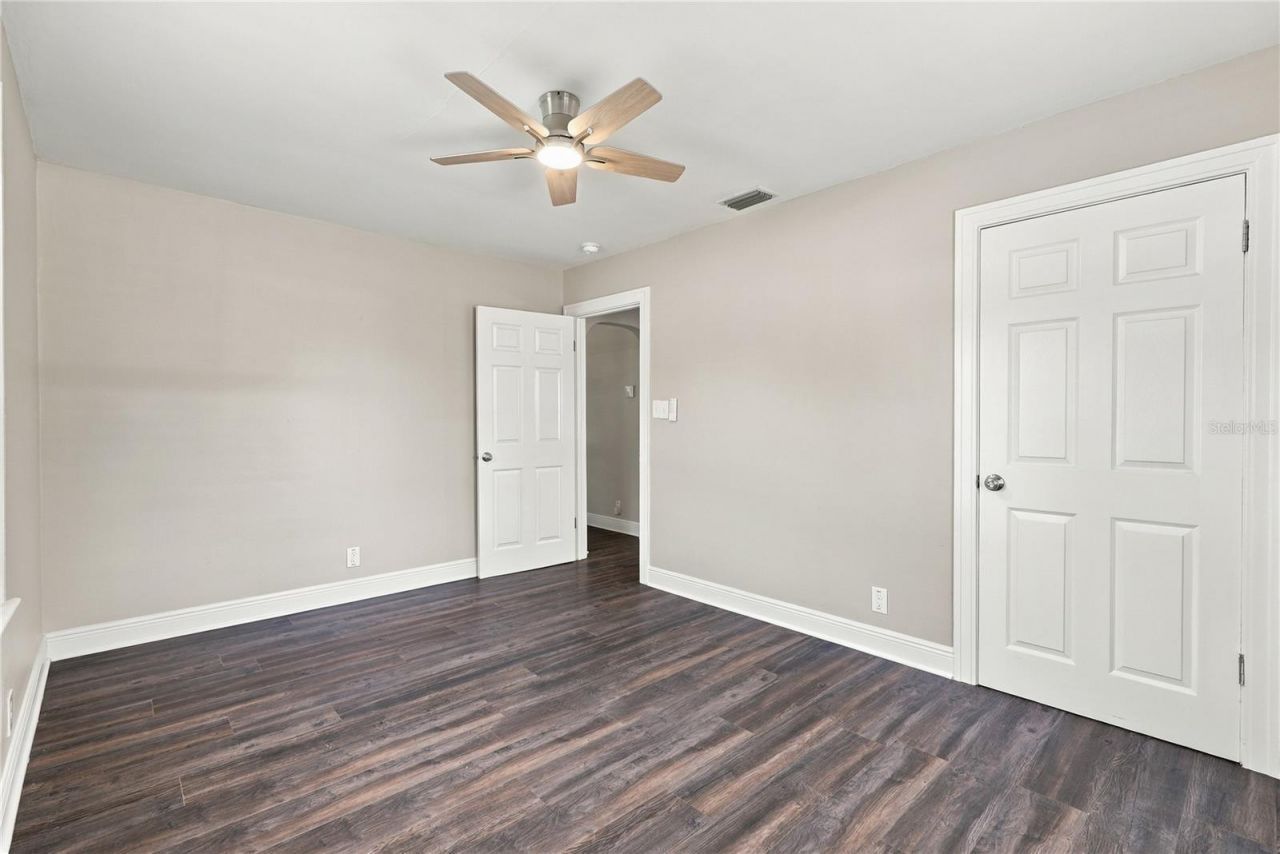 3184 11th Avenue N, Saint Petersburg, FL 33713 Photo