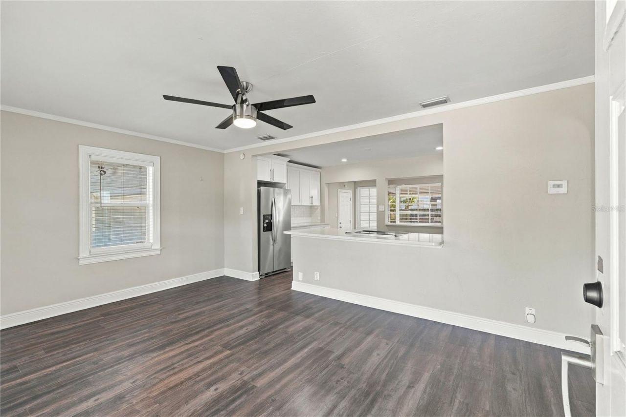 3184 11th Avenue N, Saint Petersburg, FL 33713 Photo