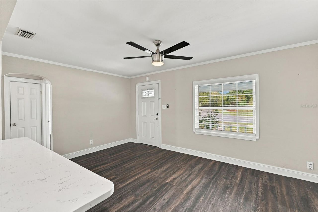 3184 11th Avenue N, Saint Petersburg, FL 33713 Photo