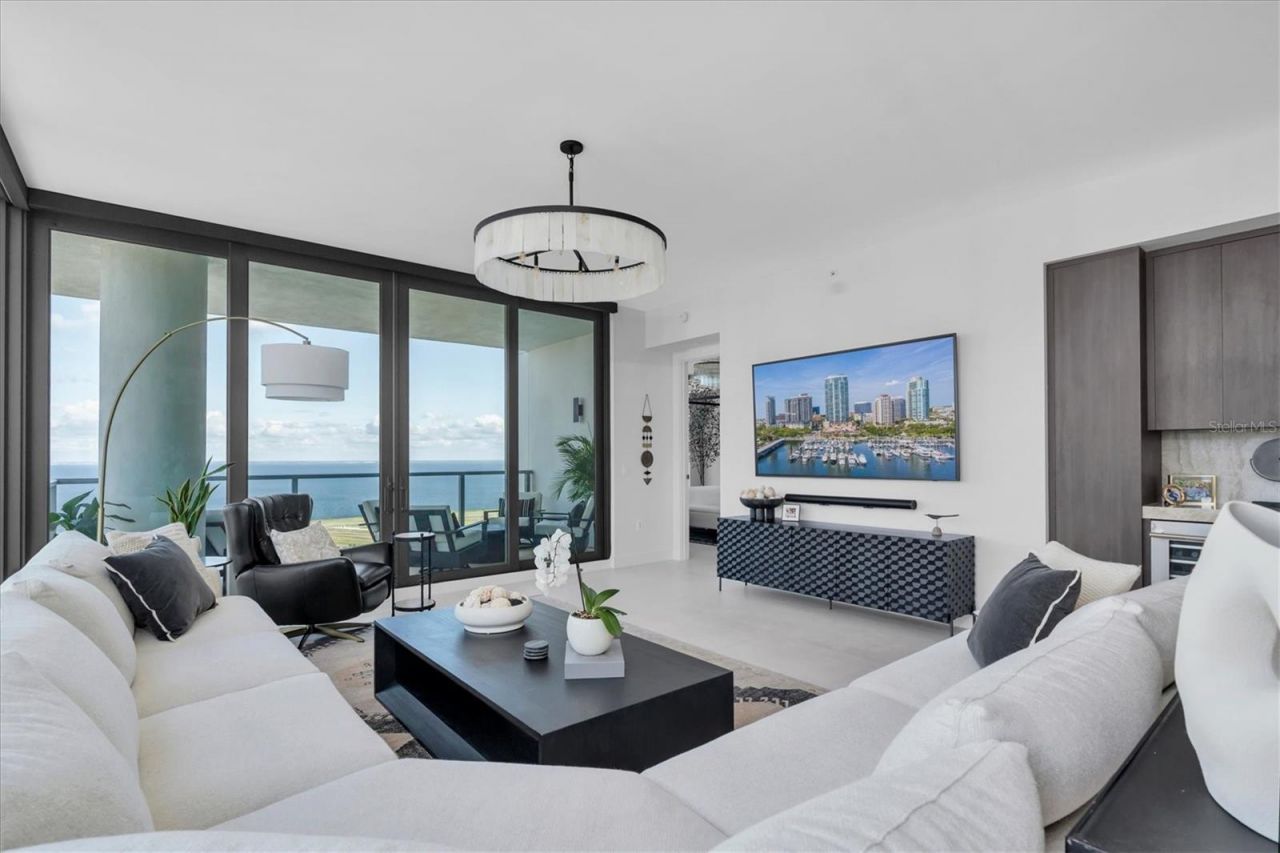 301 1st Street S, Unit 3003, Saint Petersburg, FL 33701 Photo
