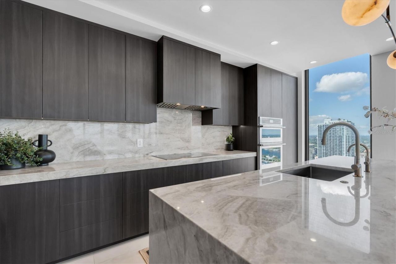 301 1st Street S, Unit 3003, Saint Petersburg, FL 33701 Photo