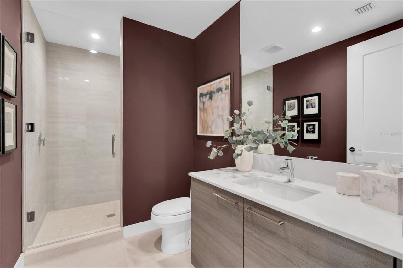 301 1st Street S, Unit 3003, Saint Petersburg, FL 33701 Photo