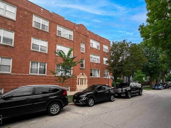 2546 W George Street, Unit 3, Chicago, IL 60618