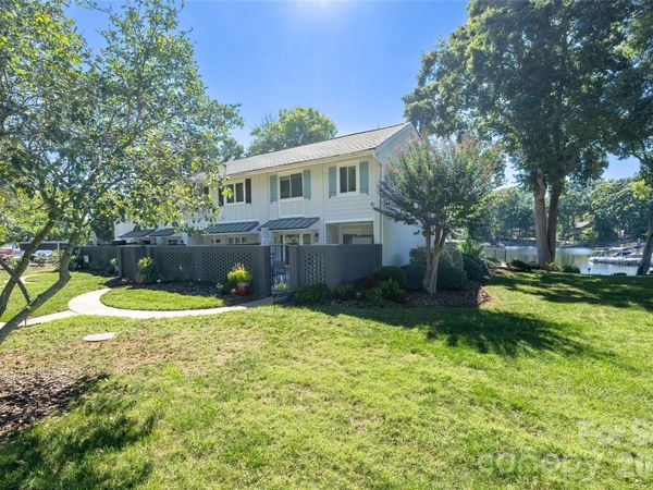 8056 Westcape Drive, Denver, NC 28037
