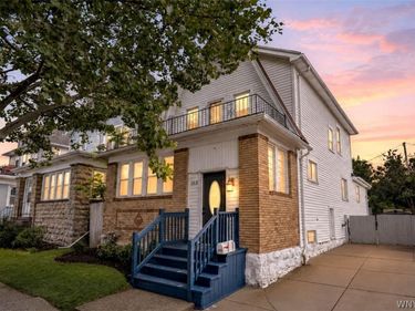 163 Taunton Place , Buffalo, NY 14216