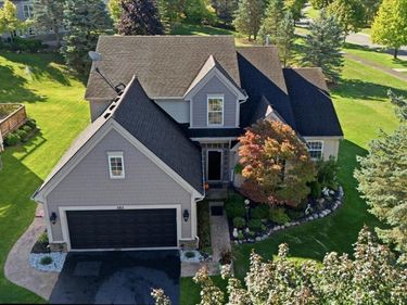 585 Boulder Lake Drive, Oxford Township, Mi 48371
