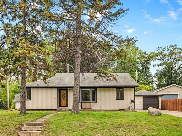 5201 Pennsylvania Avenue N, New Hope, MN 55428