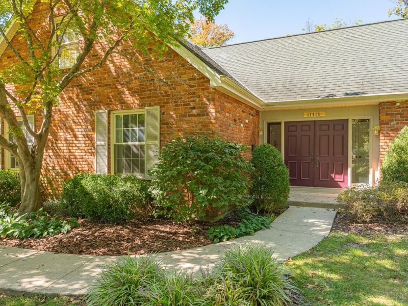 11119 Embassy Drive, Forest Park, OH 45240 Photo 2