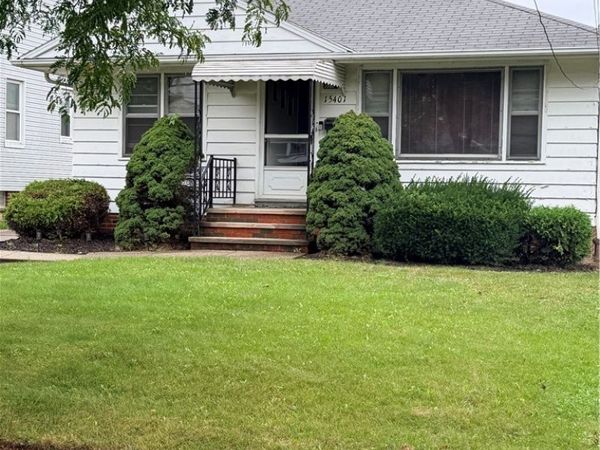 15401 Ramage Avenue , Maple Heights, OH 44137