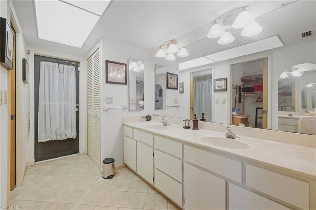 301 SE 18th Ave , Cape Coral, FL 33990 Photo
