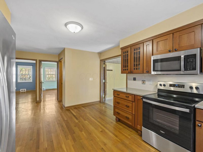 40 S Kellner Road, Columbus, OH 43209 Photo 8