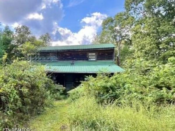 194 Williams Branch Rd, Lancing, TN 37770
