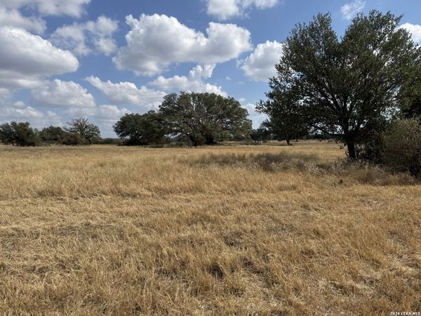 18 Coastal Loop, Johnson City, TX 78636